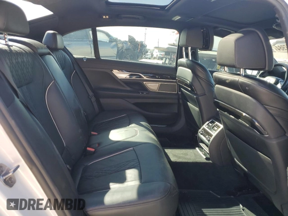 2019 BMW 7 Series 750i с VIN WBA7F0C51KGM24718, выставлен на аукционе Copart как лот 86527984 с пробегом 2 900 миль миль и Списание • Salvage title. История ставок и продаж доступна на DreamBid. Изображение 10.