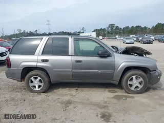 2005 Chevrolet TrailBlazer LT with VIN 1GNDT13S252250046, listed as a IAAI auction lot 41863119 with 194,102 mi miles. Bid and sale history available at carsss.com. Image 13.