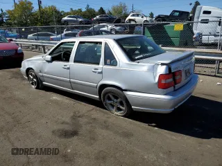 2000 Volvo S70 z VIN YV1LS61J4Y2630471, wystawiony jako Copart lot #72342454 z przebiegiem 167 733 mil mil oraz Nie do naprawy. Historia ofert i sprzedaży dostępna na DreamBid. Obrazek 2.