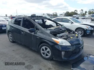 2013 Toyota Prius One z VIN JTDKN3DU4D5545216, wystawiony jako IAAI lot #42259601 z przebiegiem Nie podano mil oraz . Historia ofert i sprzedaży dostępna na DreamBid. Obrazek 1.