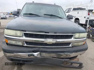 2003 Chevrolet Tahoe LS with VIN 1GNEC13T73R297770, listed as a IAAI auction lot 42071895 with 215,848 mi miles. Bid and sale history available at carsss.com. Image 13.