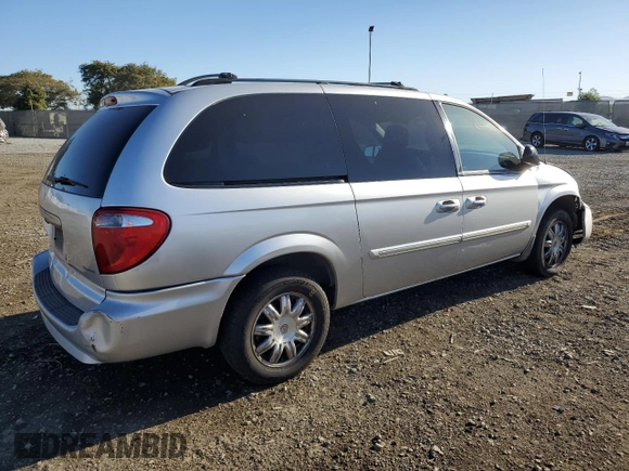 2007 Chrysler Town & Country LWB Touring with VIN 2A4GP54L97R145611, listed as a Copart auction lot 89151215 with 230,541 mi miles and Salvage Title. Bid and sale history available at carsss.com. Image 3.