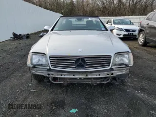 2001 Mercedes-Benz SL 500 with VIN WDBFA68F31F196516, listed as a Copart auction lot 50635005 with 61,682 mi miles and Salvage title. Bid and sale history available at DreamBid. Image 5.