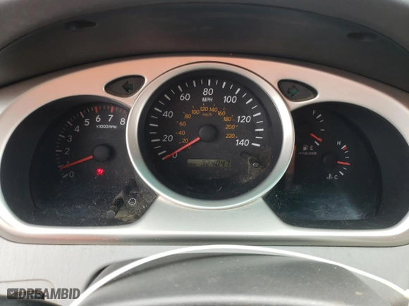2004 Toyota Highlander with VIN JTEEP21A140011496, listed as a Copart auction lot 52932185 with 324,047 mi miles and Clean Title. Bid and sale history available at carsss.com. Image 9.