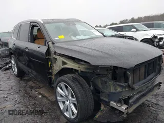 2016 Volvo XC90 T6 Inscription with VIN YV4A22PL6G1016828, listed as a IAAI auction lot 41572292 with 124,343 mi miles. Bid and sale history available at carsss.com. Image 14.