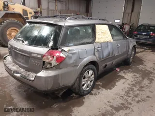 2008 Subaru Outback (Natl) XT Ltd with VIN 4S4BP63C986353208, listed as a IAAI auction lot 41186606 with 190,970 mi miles. Bid and sale history available at carsss.com. Image 4.