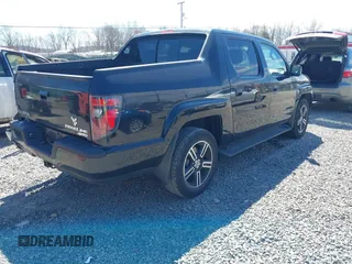 2013 Honda Ridgeline Sport z VIN 5FPYK1F72DB007036, wystawiony jako IAAI lot #41846541 z przebiegiem 133 391 mil mil oraz . Historia ofert i sprzedaży dostępna na DreamBid. Obrazek 4.