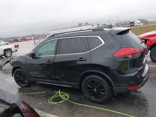 2017 Nissan Rogue SL with VIN 5N1AT2MT5HC770373, listed as a IAAI auction lot 41141381 with 117,950 mi miles. Bid and sale history available at carsss.com. Image 15.