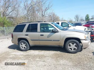 2004 Chevrolet TrailBlazer LT with VIN 1GNDS13S142422830, listed as a IAAI auction lot 42054144 with 218,042 mi miles and . Bid and sale history available at DreamBid. Image 13.