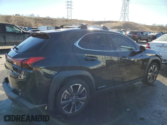 2019 Lexus UX with VIN JTHU9JBH1K2003978, listed as a Copart auction lot 71582382 with 35,239 mi miles. Bid and sale history available at carsss.com. Image 3.