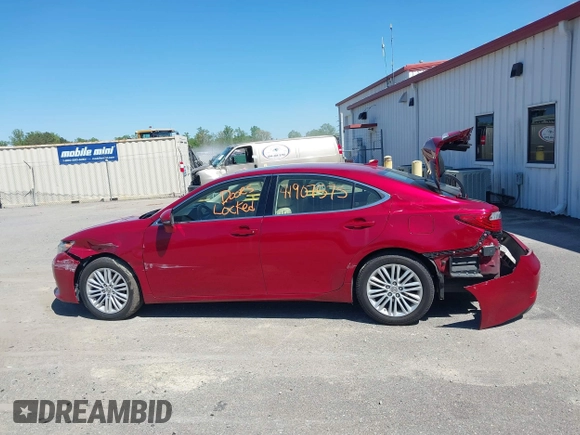 2013 Lexus ES 4dr Sdn with VIN JTHBK1GG5D2075765, listed as a IAAI auction lot 41907575 with Not Provided miles. Bid and sale history available at carsss.com. Image 14.