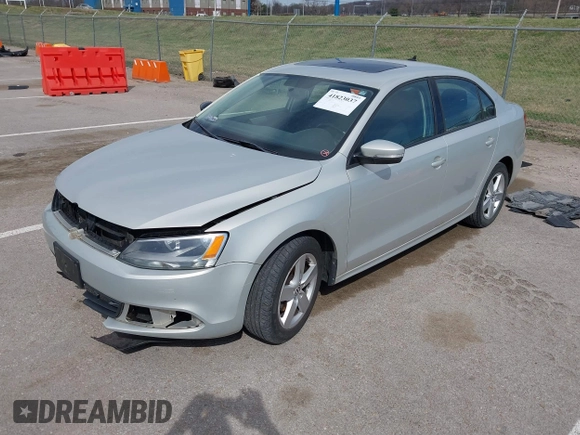2011 Volkswagen Jetta TDI with VIN 3VWLL7AJ9BM082375, listed as a IAAI auction lot 41823037 with 142,619 mi miles and . Bid and sale history available at DreamBid. Image 2.