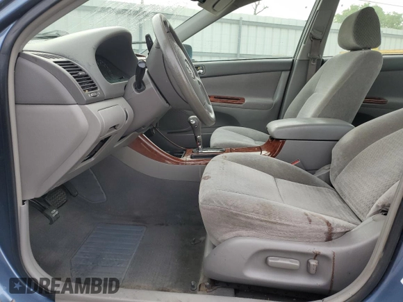 2002 Toyota Camry LE z VIN 4T1BE32K92U543686, wystawiony jako Copart lot #57792175 z przebiegiem 187 912 mil mil oraz Nie do naprawy • Non repairable. Historia ofert i sprzedaży dostępna na DreamBid. Obrazek 7.