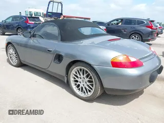 2001 Porsche Boxster с VIN WP0CA29861U620277, выставлен на аукционе IAAI как лот 42139203 с пробегом 120 788 миль миль и . История ставок и продаж доступна на DreamBid. Изображение 3.