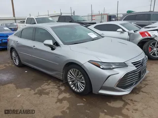 2019 Toyota Avalon Hybrid Limited with VIN 4T1B21FB2KU005306, listed as a IAAI auction lot 41586866 with 90,543 mi miles. Bid and sale history available at carsss.com. Image 1.