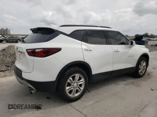 2020 Chevrolet Blazer LT with VIN 3GNKBCRSXLS550447, listed as a Copart auction lot 51762025 with 103,418 mi miles and Salvage title. Bid and sale history available at DreamBid. Image 3.