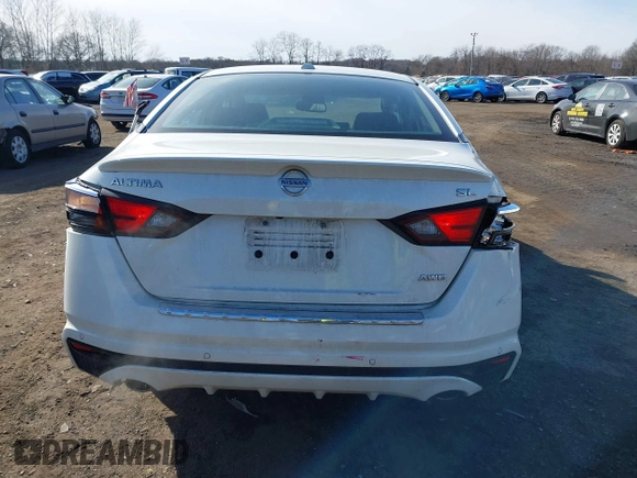 2020 Nissan Altima 2.5 SL with VIN 1N4BL4EWXLC182075, listed as a IAAI auction lot 41512552 with 47,873 mi miles. Bid and sale history available at carsss.com. Image 16.