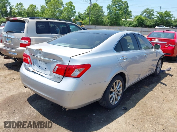 2007 Lexus ES 330 z VIN JTHBJ46G672033406, wystawiony jako IAAI lot #42395991 z przebiegiem 197 619 mil mil oraz . Historia ofert i sprzedaży dostępna na DreamBid. Obrazek 4.