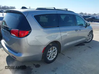2021 Chrysler Voyager LXI with VIN 2C4RC1DG7MR566518, listed as a IAAI auction lot 41624729 with 93,489 mi miles. Bid and sale history available at carsss.com. Image 4.