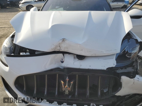 2023 Maserati Grecale GT z VIN ZN682AVA2P7418404, wystawiony jako Copart lot #44812895 z przebiegiem 33 382 mil mil oraz Szkoda całkowita • Salvage title. Historia ofert i sprzedaży dostępna na DreamBid. Obrazek 14.