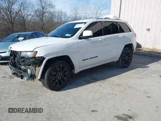 2017 Jeep Grand Cherokee Altitude z VIN 1C4RJFAG2HC910925, wystawiony jako IAAI lot #41790099 z przebiegiem 149 360 mil mil oraz . Historia ofert i sprzedaży dostępna na DreamBid. Obrazek 2.