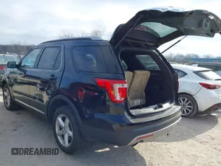 2016 Ford Explorer XLT with VIN 1FM5K8DH4GGA48242, listed as a IAAI auction lot 40981986 with 100,085 mi miles and . Bid and sale history available at carsss.com. Image 3.