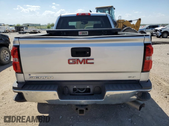 2016 GMC Sierra 2500HD SLT z VIN 1GT12TE84GF263081, wystawiony jako Copart lot #52894245 z przebiegiem 137 673 mil mil oraz Szkoda całkowita • Salvage title. Historia ofert i sprzedaży dostępna na DreamBid. Obrazek 6.
