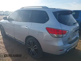 2013 Nissan Pathfinder SV with VIN 5N1AR2MM8DC623367, listed as a IAAI auction lot 41372209 with 183,636 mi miles. Bid and sale history available at carsss.com. Image 3.