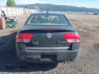 2010 Mercury Milan Hybrid z VIN 3MEDM0L31AR600585, wystawiony jako IAAI lot #42191197 z przebiegiem 216 491 mil mil oraz . Historia ofert i sprzedaży dostępna na DreamBid. Obrazek 17.