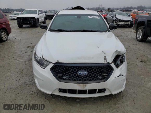 2019 Ford Police Interceptor with VIN 1FAHP2MK0KG113534, listed as a Copart auction lot 42623495 with 107,464 mi miles and Clean title. Bid and sale history available at DreamBid. Image 5.