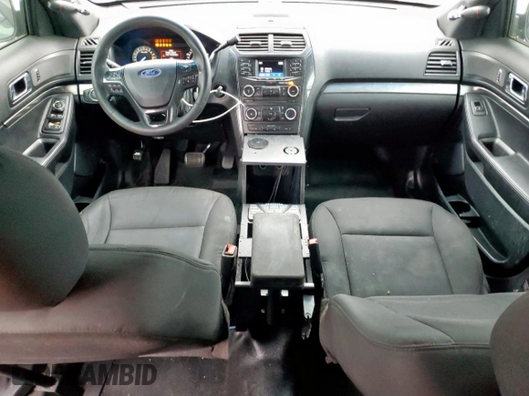 2016 Ford Police Interceptor Utility z VIN 1FM5K8AR5GGD16437, wystawiony jako Copart lot #55273485 z przebiegiem 134 199 mil mil oraz Czysty tytuł • Clean title. Historia ofert i sprzedaży dostępna na DreamBid. Obrazek 8.