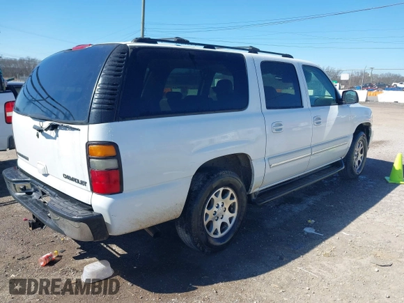 2004 Chevrolet Suburban LS with VIN 1GNEC16Z64J326207, listed as a IAAI auction lot 41744882 with 268,450 mi miles. Bid and sale history available at carsss.com. Image 4.