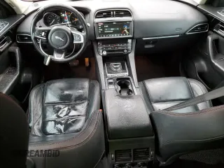 2020 Jaguar F-Pace 30t Prestige z VIN SADCK2GX2LA634810, wystawiony jako Copart lot #58449075 z przebiegiem 98 615 mil mil oraz Czysty tytuł • Clean title. Historia ofert i sprzedaży dostępna na DreamBid. Obrazek 8.