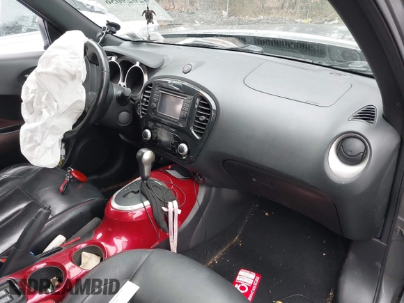 2012 Nissan Juke SL z VIN JN8AF5MV5CT108031, wystawiony jako IAAI lot #42029056 z przebiegiem 120 493 mil mil oraz . Historia ofert i sprzedaży dostępna na DreamBid. Obrazek 5.