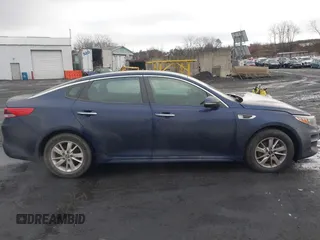 2017 Kia Optima LX с VIN 5XXGT4L34HG176823, выставлен на аукционе IAAI как лот 41102326 с пробегом 132 483 миль миль и . История ставок и продаж доступна на DreamBid. Изображение 13.
