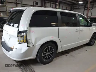 2019 Dodge Grand Caravan SE with VIN 2C4RDGBG8KR503122, listed as a IAAI auction lot 41983380 with 128,692 mi miles and . Bid and sale history available at DreamBid. Image 4.