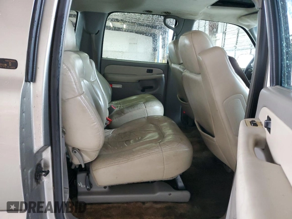 2001 Chevrolet Suburban LS with VIN 3GNEC16T01G210929, listed as a Copart auction lot 72276304 with 317,653 mi miles and Salvage Title. Bid and sale history available at carsss.com. Image 11.