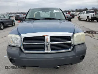 2005 Dodge Dakota ST with VIN 1D7HE22K75S329911, listed as a Copart auction lot 44815135 with 152,436 mi miles and Salvage Title. Bid and sale history available at DreamBid. Image 5.