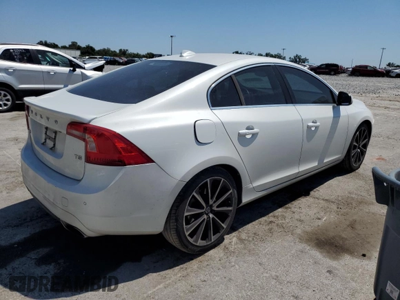 2016 Volvo S60 T5 Drive-E Premier z VIN YV126MFK4G2407948, wystawiony jako Copart lot #53395205 z przebiegiem 89 466 mil mil oraz Szkoda całkowita • Salvage title. Historia ofert i sprzedaży dostępna na DreamBid. Obrazek 3.