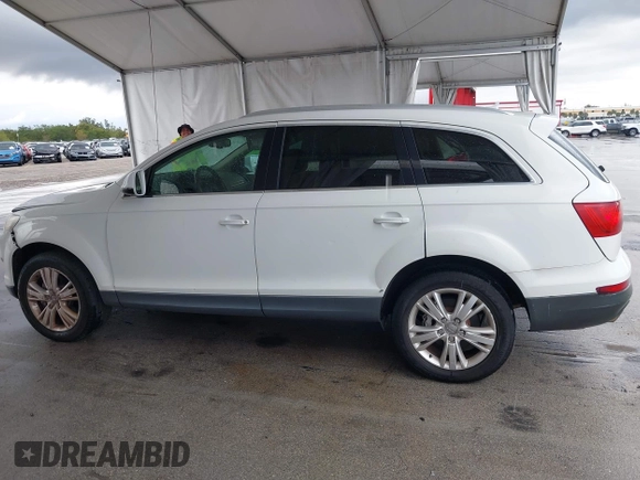 2010 Audi Q7 Premium Plus with VIN WA1LYAFE6AD007604, listed as a IAAI auction lot 41955633 with 240,433 mi miles and . Bid and sale history available at DreamBid. Image 14.
