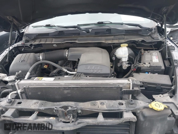 2018 Ram 1500 Express z VIN 1C6RR7KG3JS257506, wystawiony jako IAAI lot #40499292 z przebiegiem 191 174 mil mil oraz . Historia ofert i sprzedaży dostępna na DreamBid. Obrazek 10.