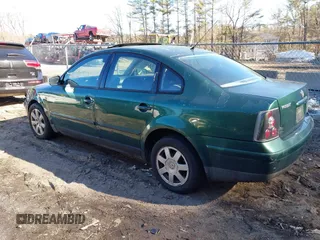 2001 Volkswagen Passat с VIN WVWAC63B51E005033, выставлен на аукционе IAAI как лот 41690522 с пробегом 202 384 миль миль и . История ставок и продаж доступна на DreamBid. Изображение 3.