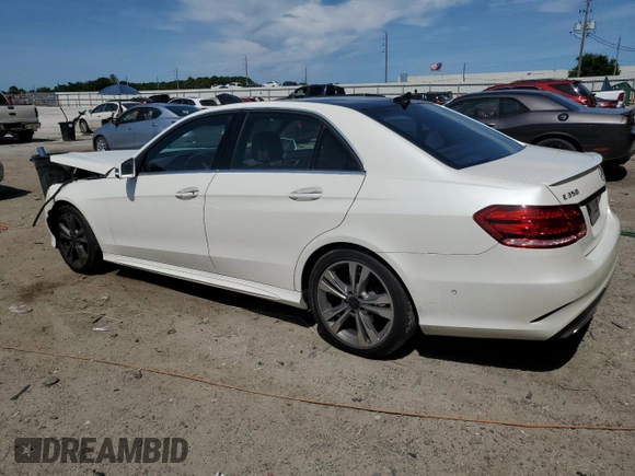 2014 Mercedes-Benz E 350 Sport z VIN WDDHF5KBXEA943629, wystawiony jako Copart lot #54801135 z przebiegiem 150 397 mil mil oraz Szkoda całkowita • Salvage title. Historia ofert i sprzedaży dostępna na DreamBid. Obrazek 2.
