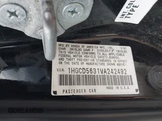 1997 Honda Accord LX z VIN 1HGCD5631VA242492, wystawiony jako IAAI lot #42442502 z przebiegiem 164 482 mil mil oraz . Historia ofert i sprzedaży dostępna na DreamBid. Obrazek 9.
