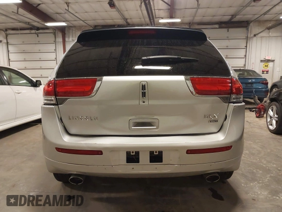 2012 Lincoln MKX with VIN 2LMDJ8JK2CBL11381, listed as a IAAI auction lot 41991914 with 157,193 mi miles and . Bid and sale history available at DreamBid. Image 16.