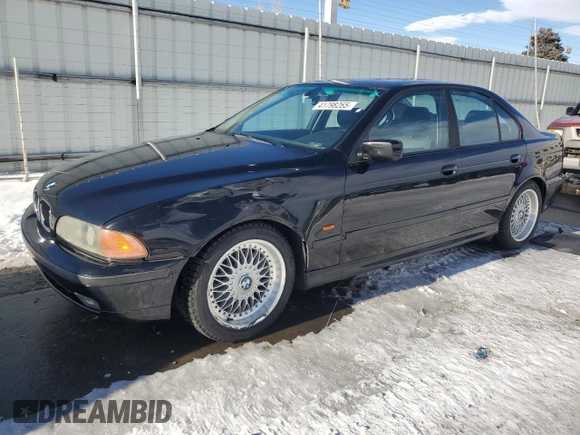 2000 BMW 5 Series 528iA with VIN WBADM6349YGV03856, listed as a Copart auction lot 41798265 with 253,628 mi miles and Salvage Title. Bid and sale history available at carsss.com. Image 1.