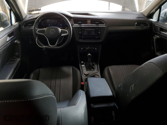 2023 Volkswagen Tiguan SE with VIN 3VVMB7AX8PM106219, listed as a Copart auction lot 47618505 with 21,900 mi miles and Salvage title. Bid and sale history available at DreamBid. Image 8.