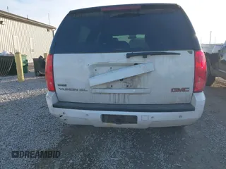 2008 GMC Yukon XL SLT 4SB z VIN 1GKFK16398J194470, wystawiony jako IAAI lot #41506702 z przebiegiem 206 147 mil mil oraz . Historia ofert i sprzedaży dostępna na DreamBid. Obrazek 6.