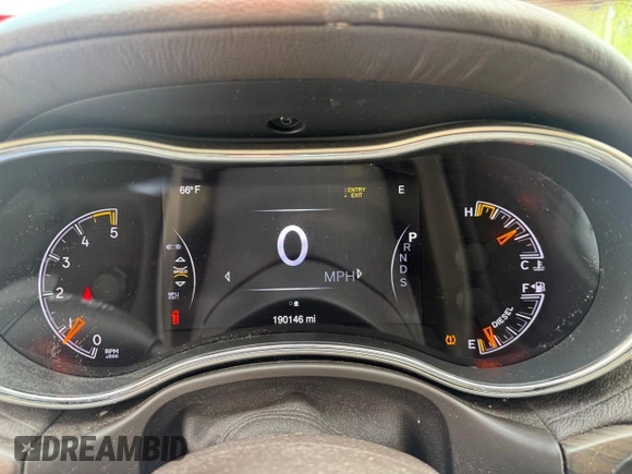 2014 Jeep Grand Cherokee Overland with VIN 1C4RJFCM8EC388963, listed as a Copart auction lot 56423685 with 190,146 mi miles and Clean Title. Bid and sale history available at DreamBid. Image 8.