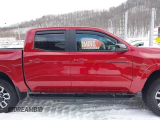2024 Chevrolet Colorado 4WD Z71 with VIN 1GCPTDEK4R1127526, listed as a IAAI auction lot 41354627 with 8,127 mi miles. Bid and sale history available at carsss.com. Image 13.